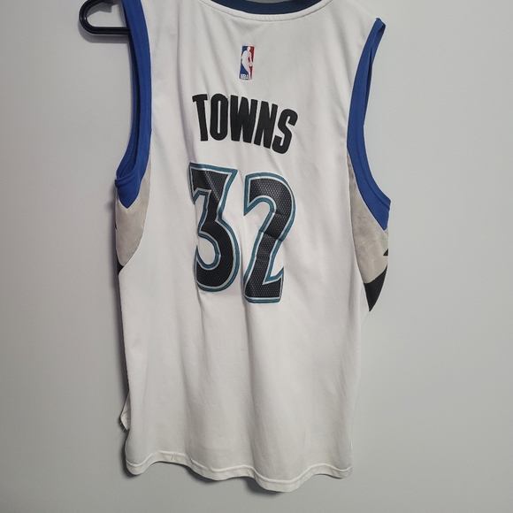 Karl Anthony Towns Rookie Jersey - Picture 2 of 2